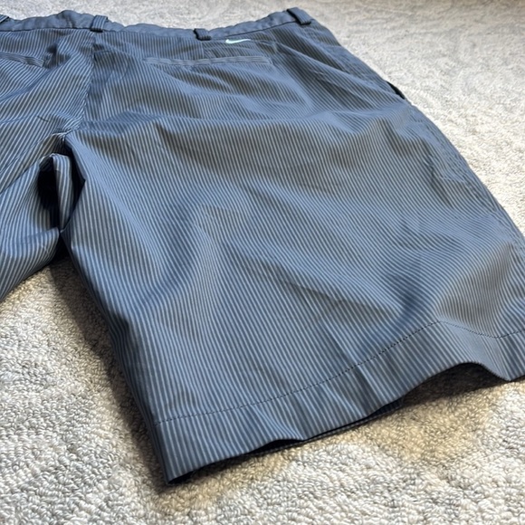 Mens' nike golf shorts grey size large - Picture 5 of 9